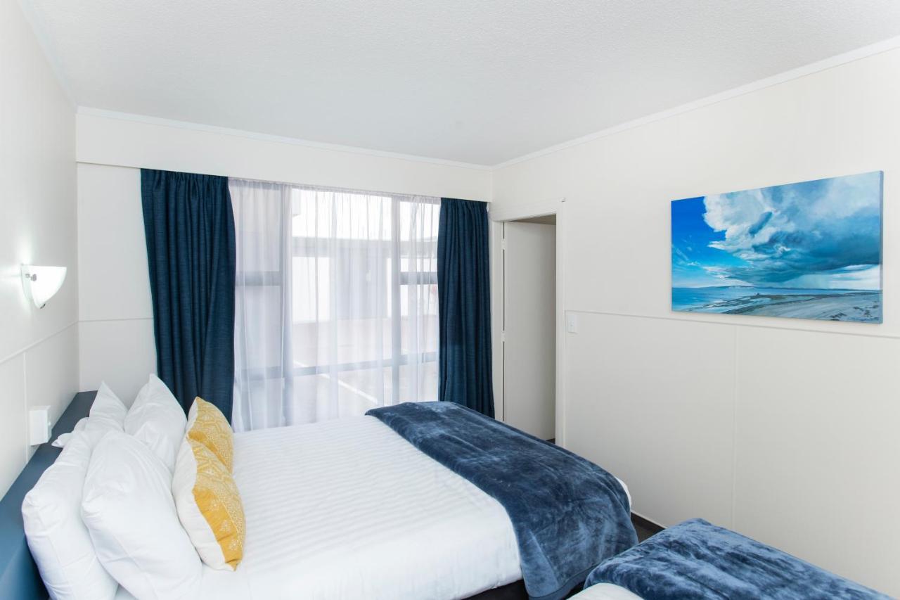 Waikanae Beach Motel Гисборн Экстерьер фото