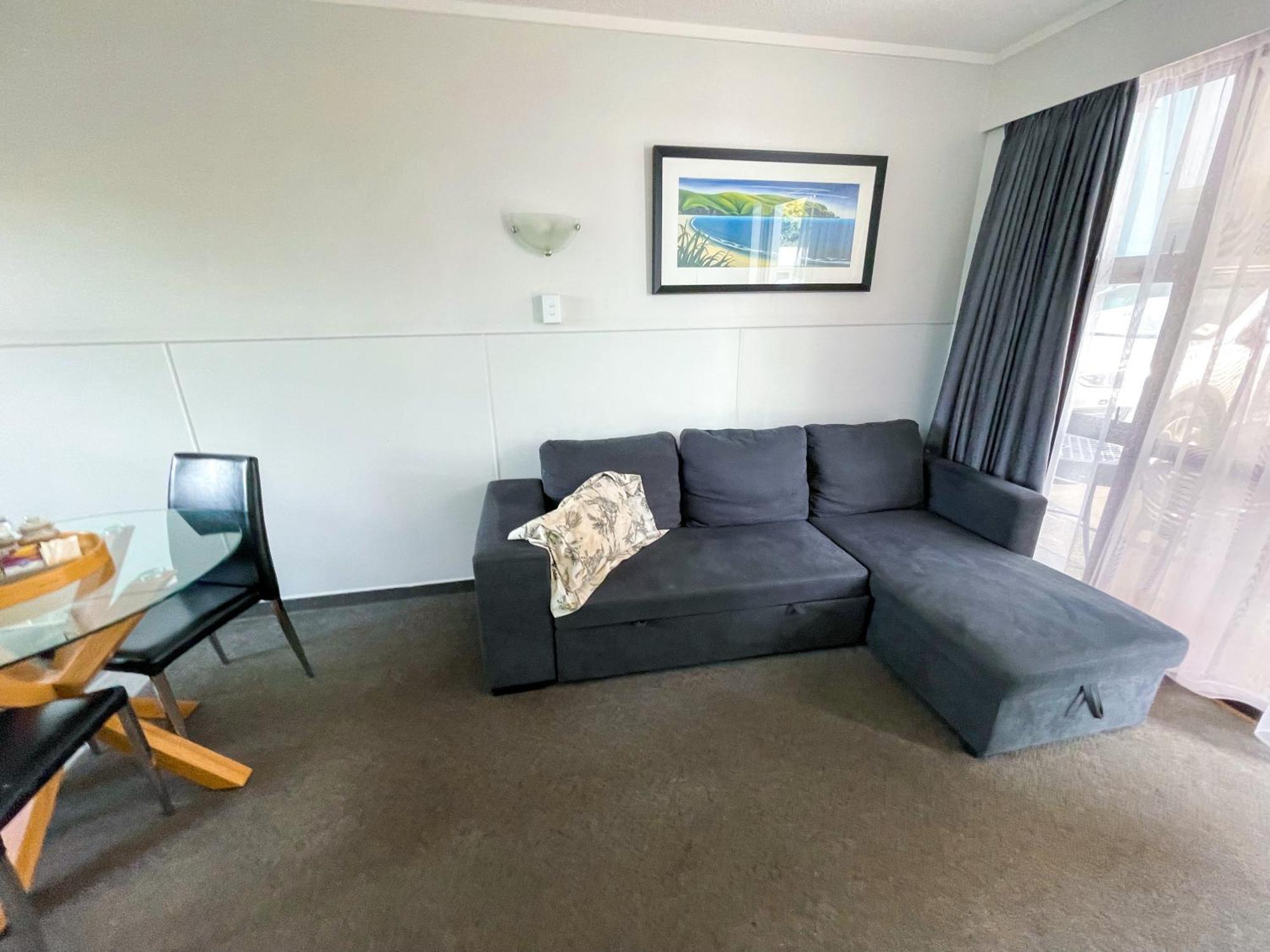 Waikanae Beach Motel Гисборн Экстерьер фото